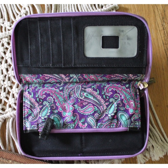 (2) Preowned Wallets Peacock Plaid Karma and Thirty One Textured Cork - Picture 4 of 8